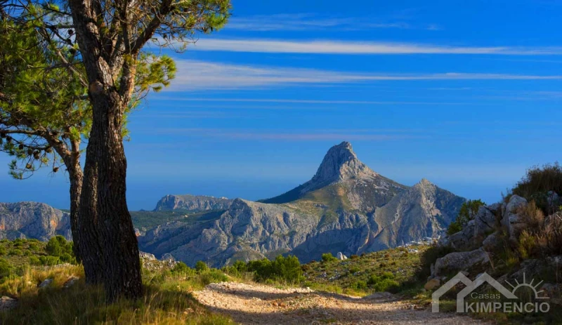 image-Uitzicht bergen en natuur