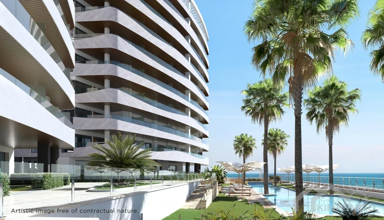 image-Adembenemend 1é lijn zeezicht en luxe appartement