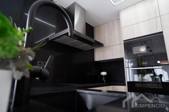 project-820-17-pic.webp