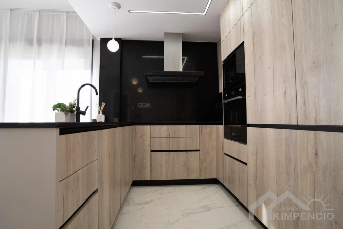 project-820-24-pic.webp