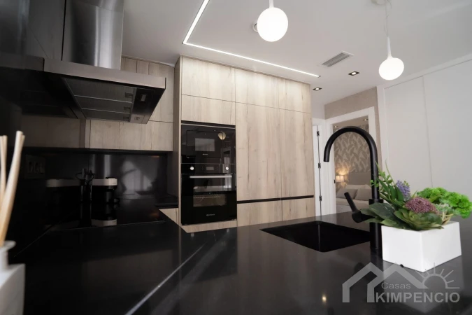 project-820-25-pic.webp
