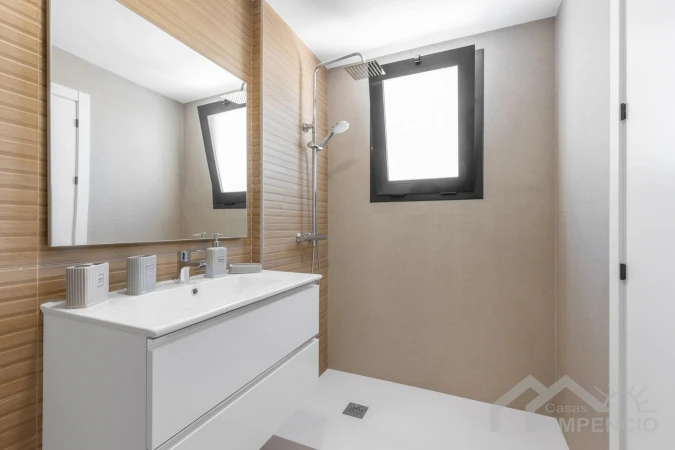 project-925-49-pic.webp