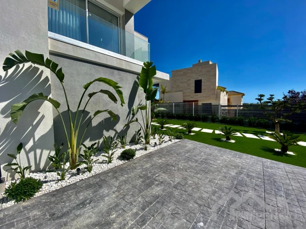 property-10-38-pic.webp