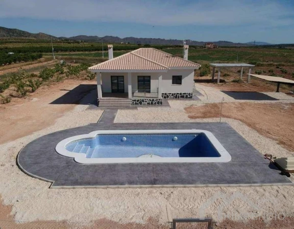 Inland: zelf te bouwen villa op 6-8 maand - Pinoso