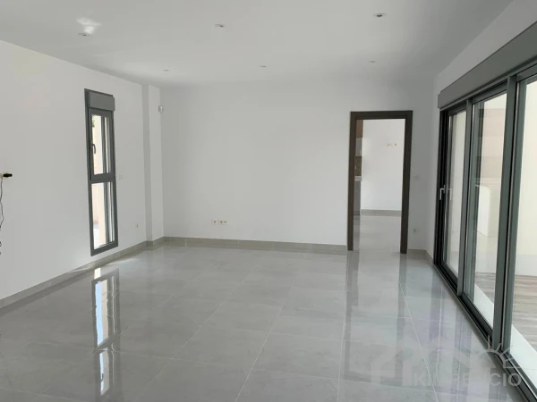 property-1027-16-pic.webp