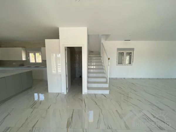 property-1029-2-pic.webp