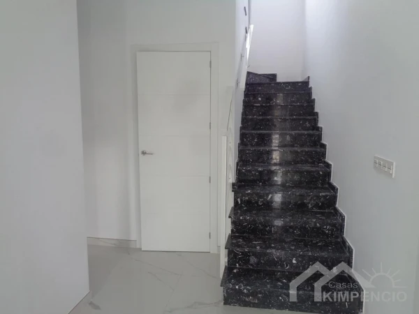 property-1032-38-pic.webp