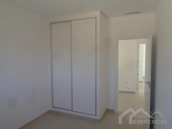 property-1033-18-pic.webp