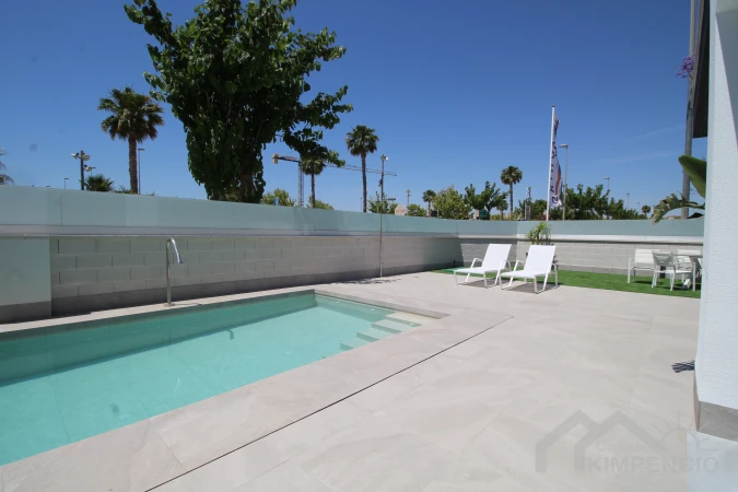 property-1065-81392-pic.webp