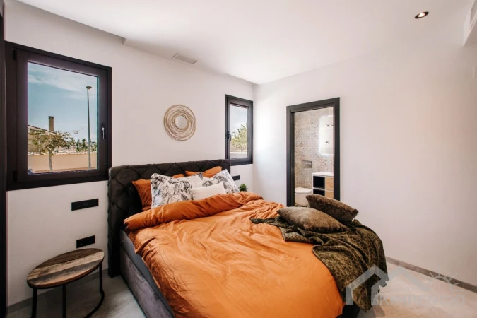 property-1318-10-pic.webp