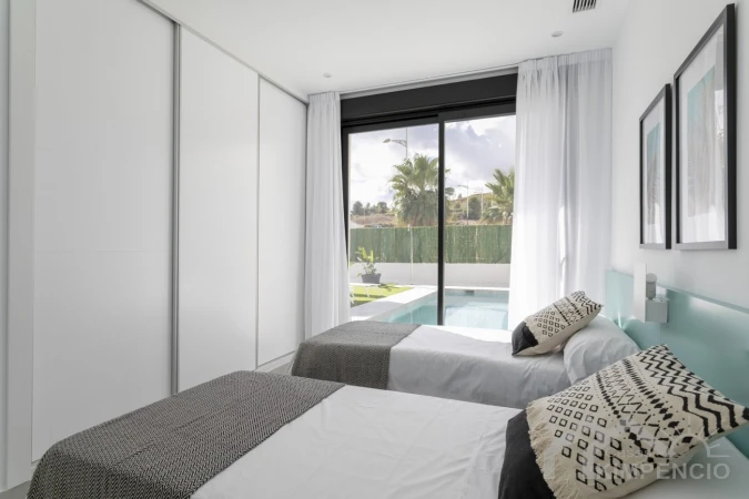 property-1369-12-pic.webp