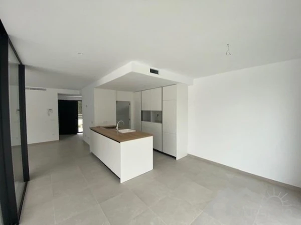 property-1393-5-pic.webp