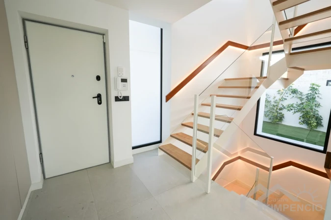 property-14-96810-pic.webp