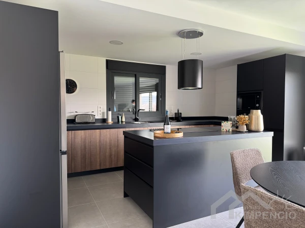 property-1679-93756-pic.webp