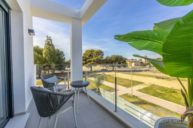 property-1716-30-pic.webp