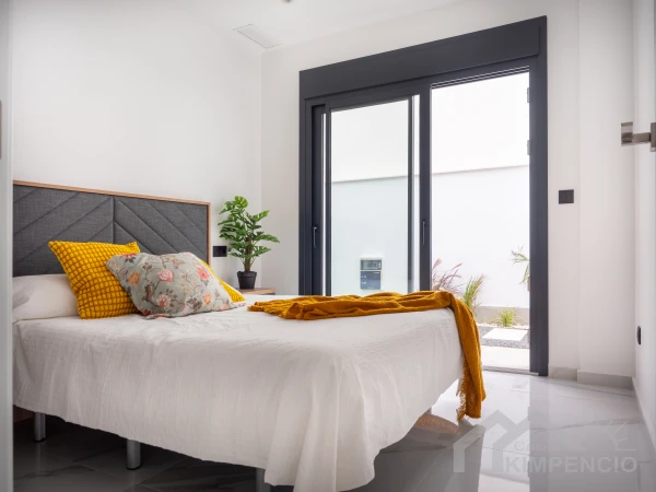 property-1740-109731-pic.webp