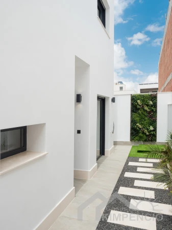 property-1740-109801-pic.webp