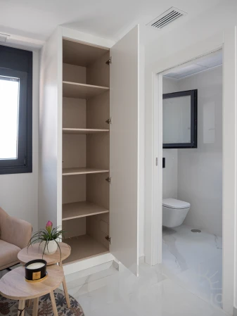property-1740-109814-pic.webp