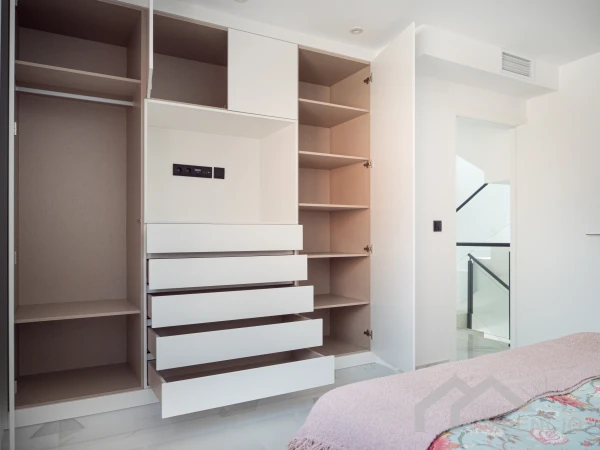 property-1740-109822-pic.webp