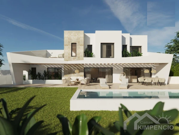 Nieuwbouw villa met zicht op bergen en zee