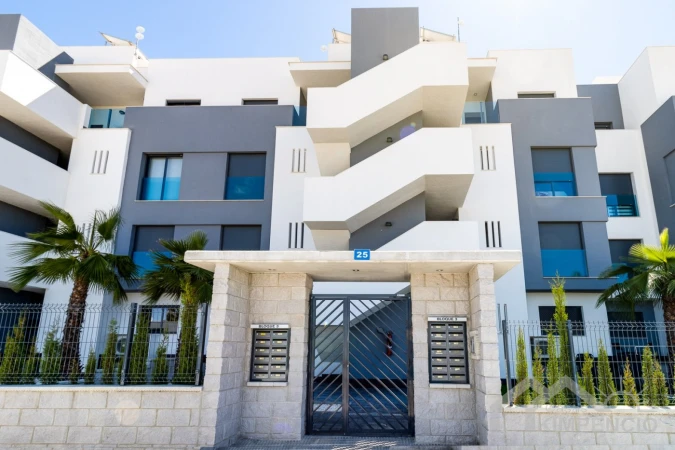 property-196-33-pic.webp