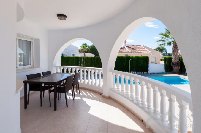 property-2005-3-pic.webp