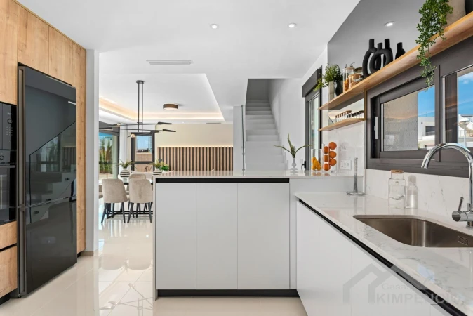 property-2006-12-pic.webp