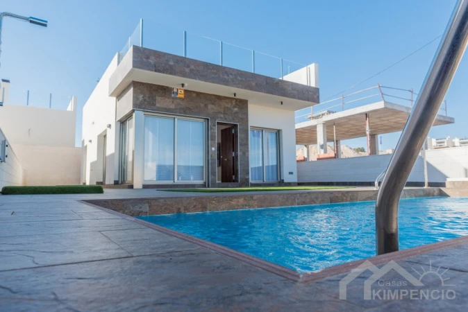 Ruime 5-Slaapkamer Villa in Villamartin €432,000