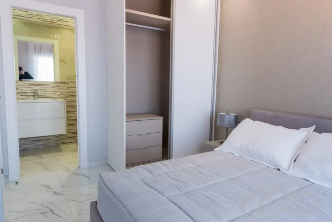 property-2091-3-pic.webp