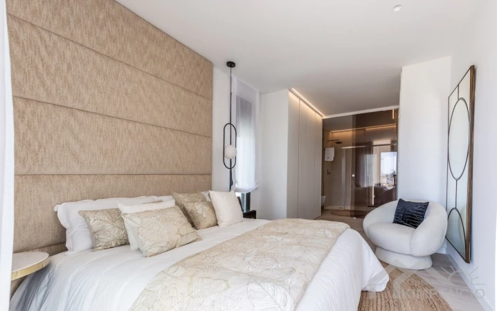 property-2106-11-pic.webp