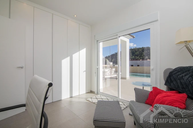 property-2130-42-pic.webp