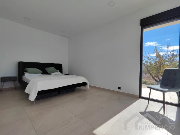 property-2136-75415-pic.webp