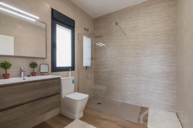 property-2153-16-pic.webp