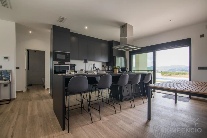 property-2153-5-pic.webp