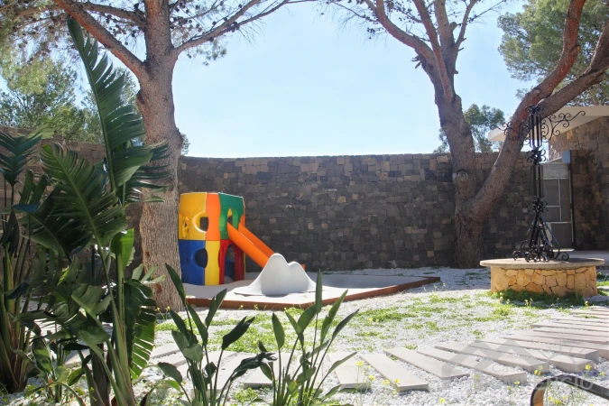 property-2201-60289-pic.webp