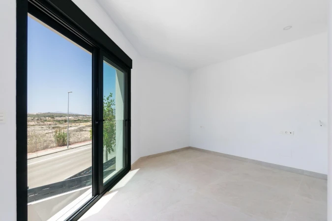 property-2284-15-pic.webp