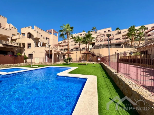 Collado Bajo Appartement met ruim terras