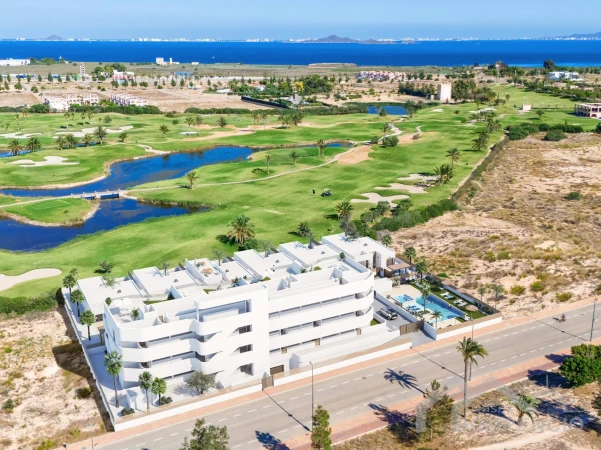 Wonen met golf- en zeezicht in Los Alcázares!