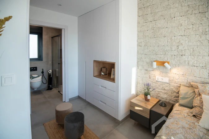 property-2408-67376-pic.webp