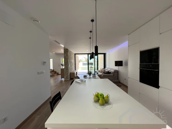 property-2564-74356-pic.webp