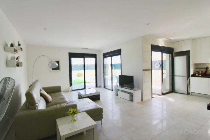 property-2700-99315-pic.webp