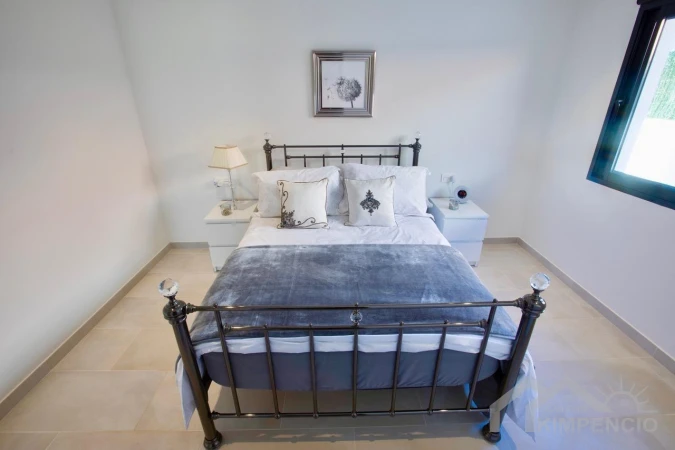 property-2701-13-pic.webp