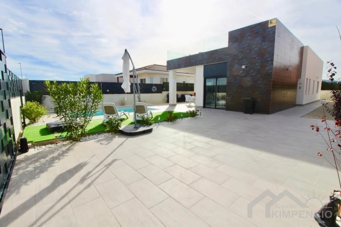 property-2701-2-pic.webp