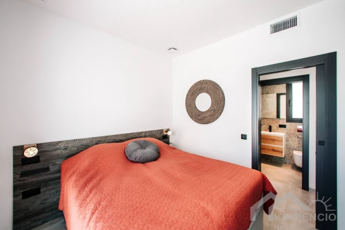 property-2812-3-pic.webp