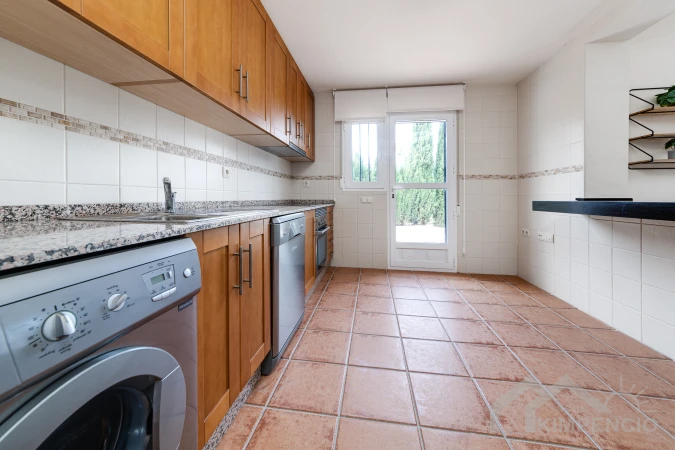 property-3037-76-pic.webp