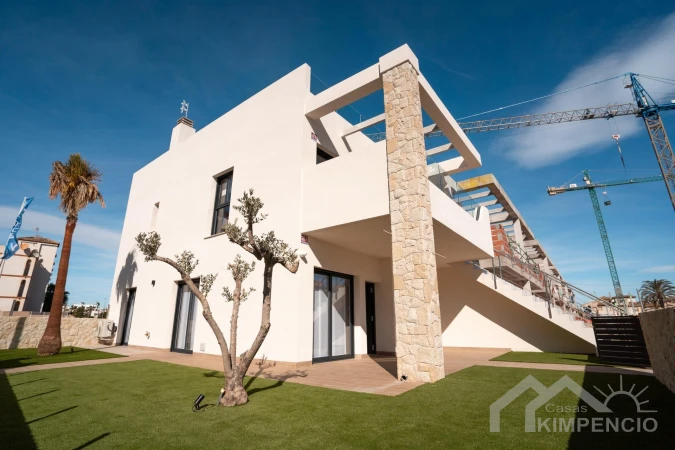 Luxe geelijkvloerse bungalow in Thiar Village