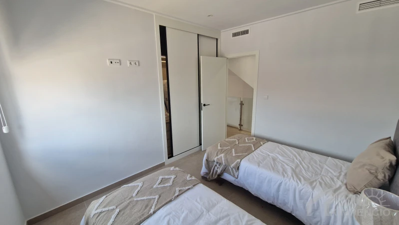 property-3329-130884-pic.webp