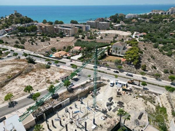Nieuwbouwappartementen in Villajoyosa aan strand