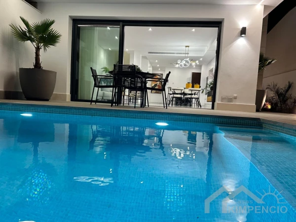 Exclusieve villa dicht bij strand en centrum