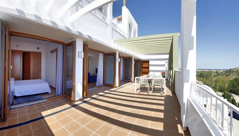 Penthouse met zeezicht en groot terras